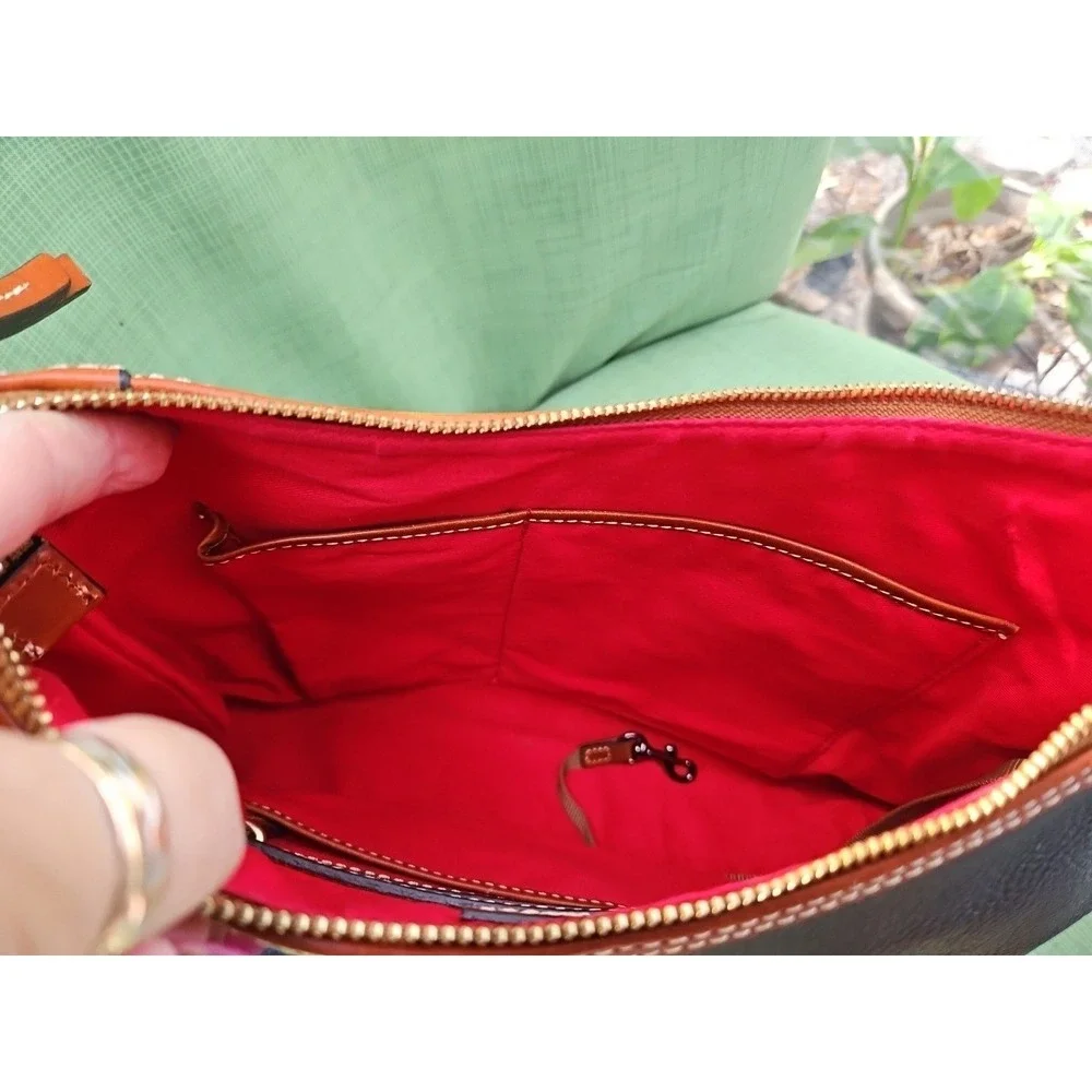 Dooney‎ & Bourke Pebble Grain Leather Hobo Shoulder Bag Red Lining DB Vintage - Picture 14 of 14